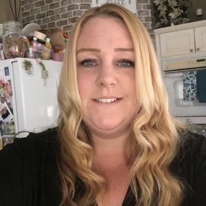 Meet your Poshmarker!